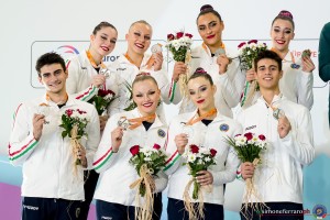 podium ph simone ferraro sfa04711 copia